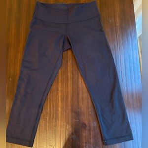 Lululemon Black Cropped Leggings Size 4